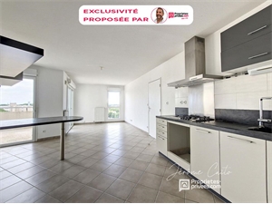 t3 à la vente -   30000  NIMES, surface 6 m2 vente t3 - UBI434299964